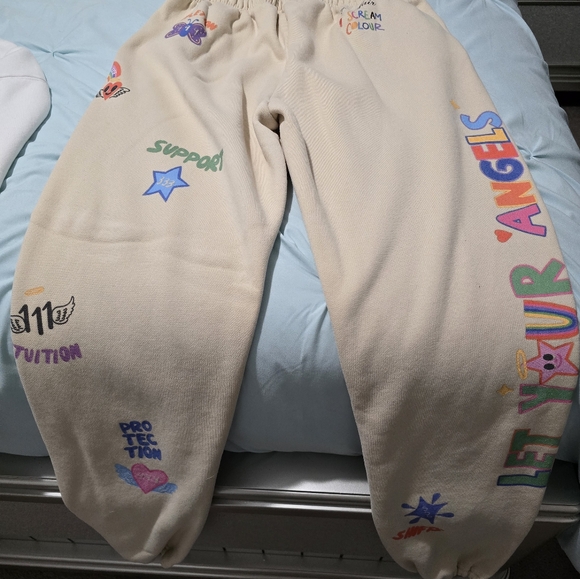 NWOT Mayfair Group Angel Numbers Cloud Sweatsuit - Picture 5 of 6